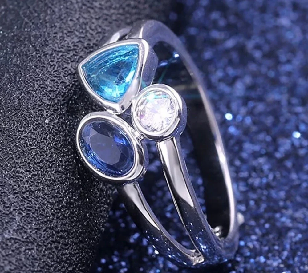Blue Topaz Sapphire Three Stone Size 7 Ring Silver Split Shank Statement